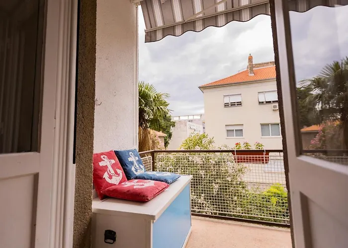 Comfy Apartment With A Dreamy Terrace Near The Old City Split